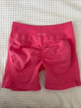 High-Rise Pink Seamless Bike Shorts with Sculpting Back